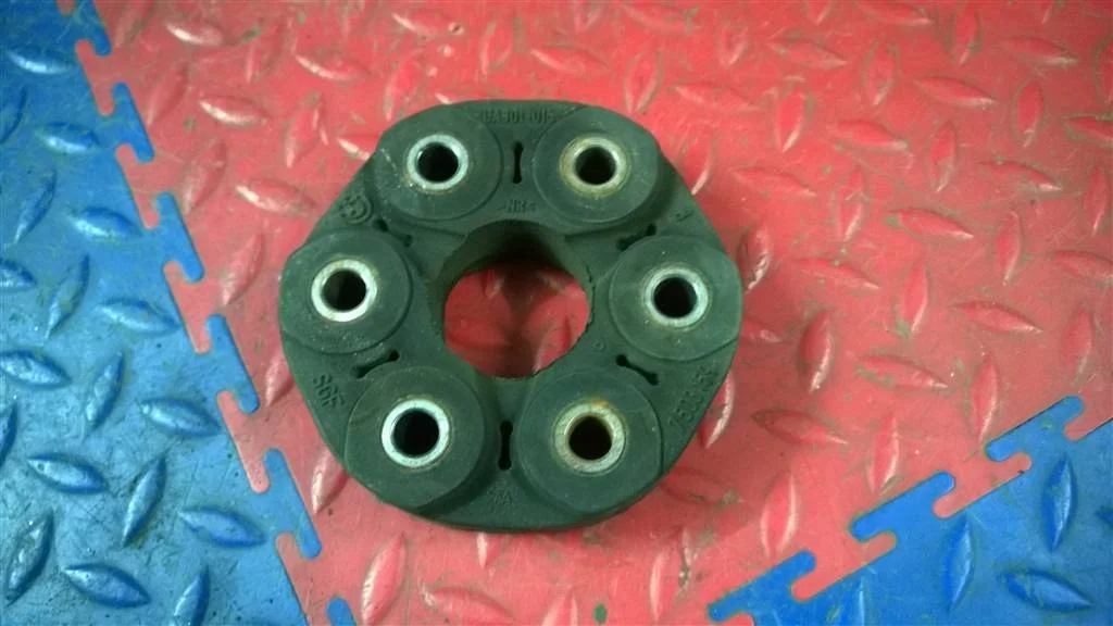 муфта эластичная карданного вала BMW X5 E53 26117503159  M54B30 231 лс 3.0i 2001 BLACK SAPPHIRE METALLIC (475)