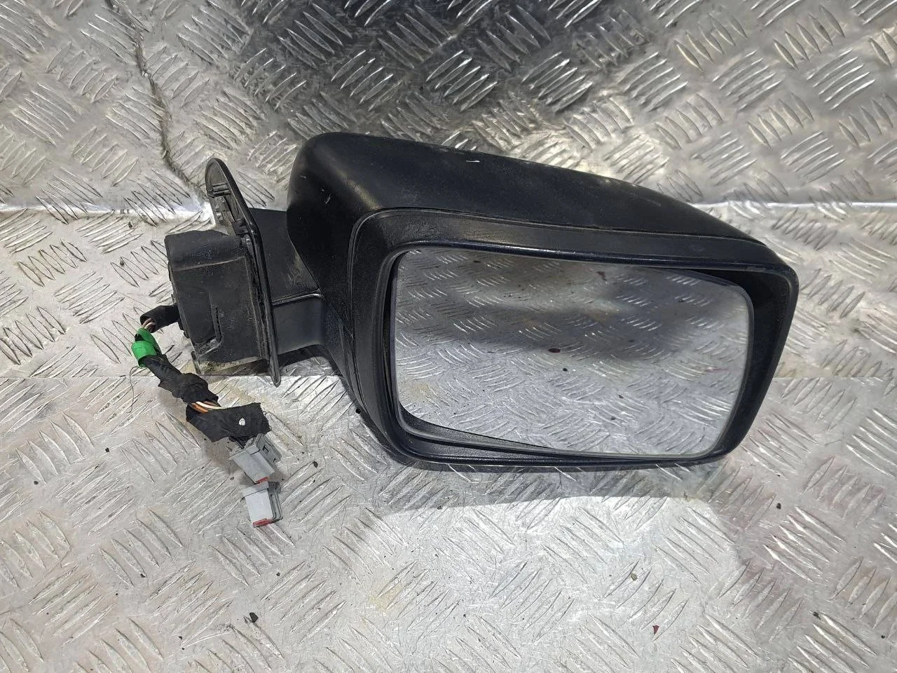 зеркало наружное правое Land Rover Discovery 3 L319  чёрный