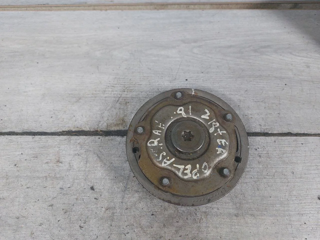 Фазорегулятор Chevrolet Cruze J300