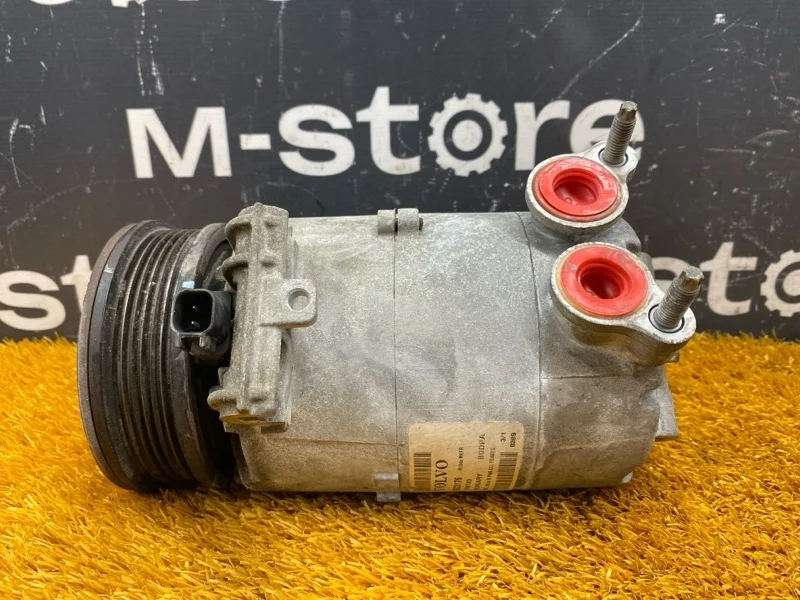 Компрессор кондиционера Volvo Xc60 2011 8623176 DZ44 B4204T6