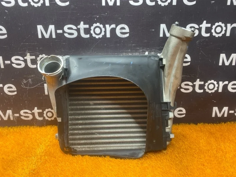 Интеркулер Porsche Cayenne 2007 7L5145804C 957 M4851