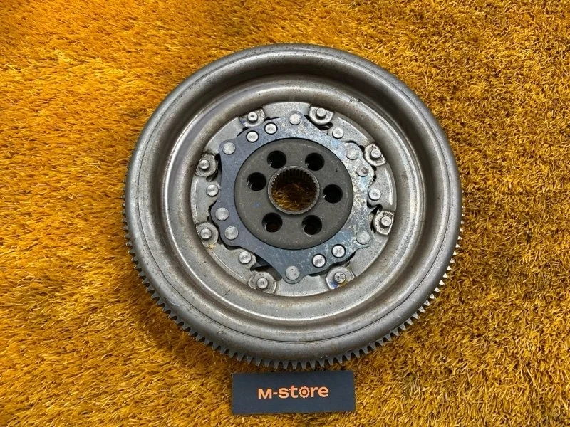 Маховик Volkswagen Tiguan 2013 03C105266F 5N CTHA