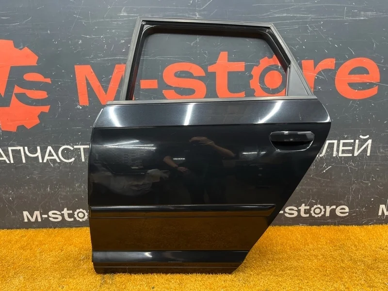Дверь Audi A3 2010 8P4833051A 8P CAXC, задняя левая
