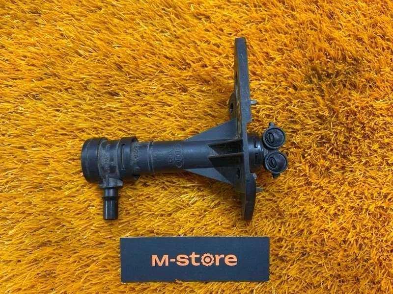 Форсунка омывателя фары Audi Q7 2015 4M0955101A 4M CYR, левая