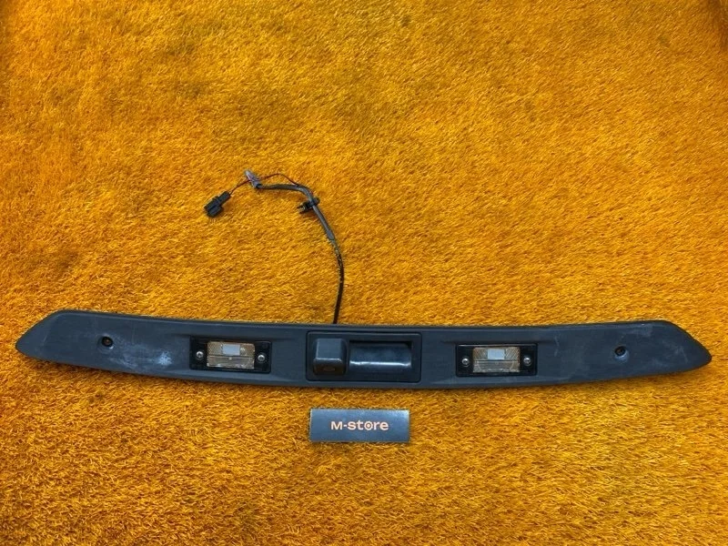 Ручка двери багажника Volkswagen Tiguan 2013 5N0827287A 5N CTHA