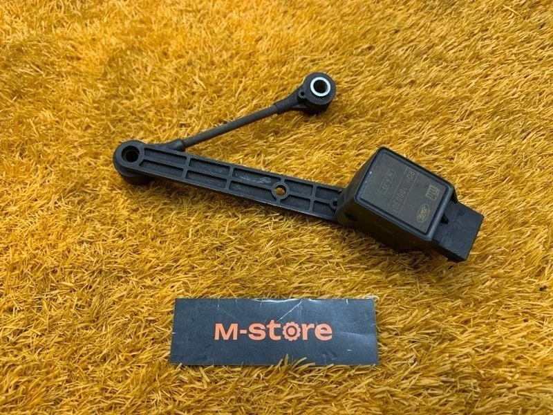 Датчик высоты дорожного просвета Land Rover Range Rover 2002 RQH100030 L322 M62B44, задний левый