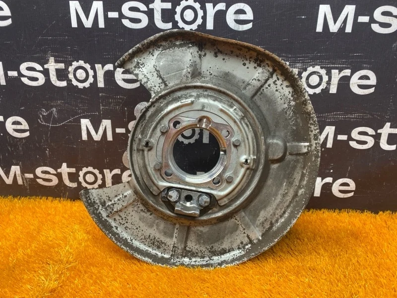 Кулак поворотный Bmw 6-Series 2006 33326775079 E63 N52B30A, задний левый