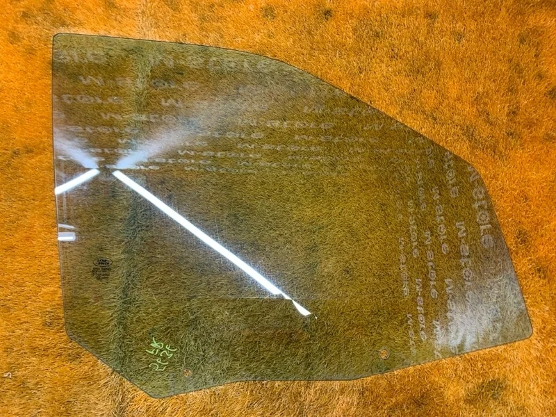 Стекло боковое Land Rover Freelander 2010 LR012495 L359 B6324S, переднее правое