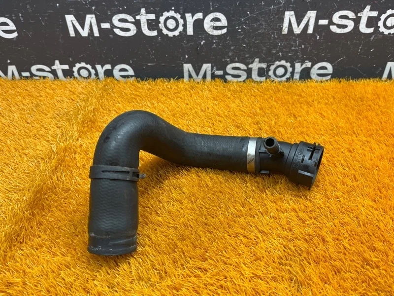 Патрубок радиатора верхний Land Rover Range Rover 2006 PCH501720 L322 448PN