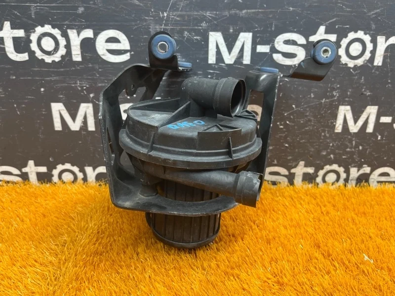 Насос продувки катализатора Audi Q7 2008 7L0906279 4LB BAR