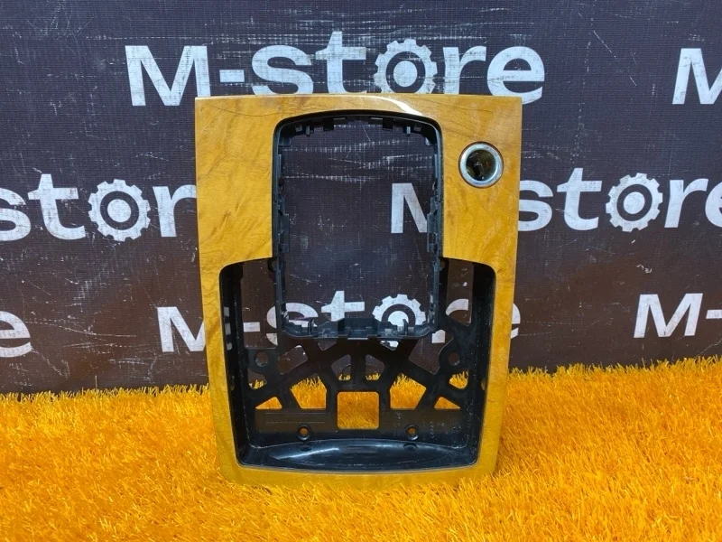 Накладка центральной консоли Audi Q7 2008 4L0864261C 4LB BAR