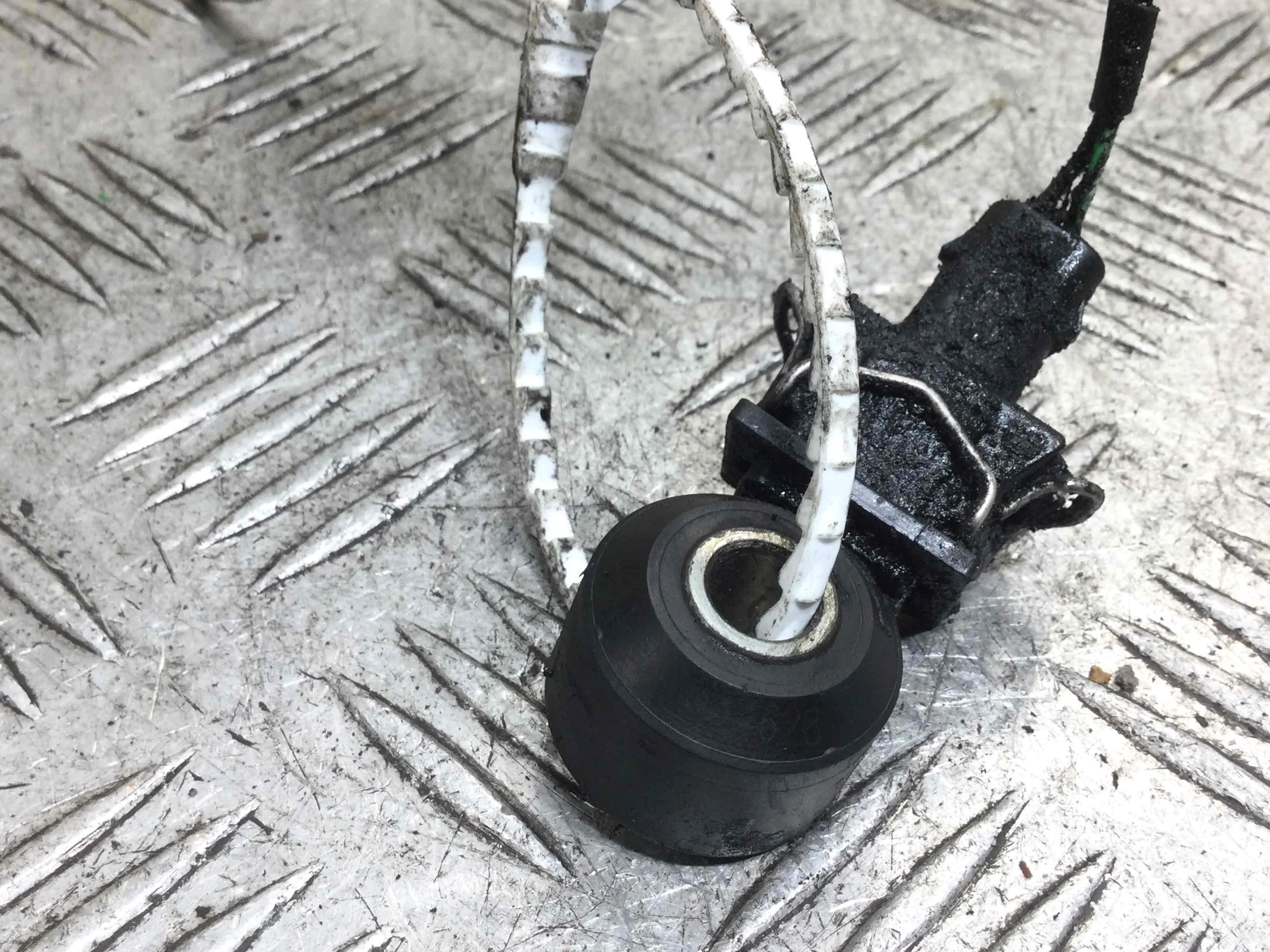 Датчик детонации Mercedes C-klasse W204/S204 (2007-2012) дизель 2.2 CDI Механика Седан