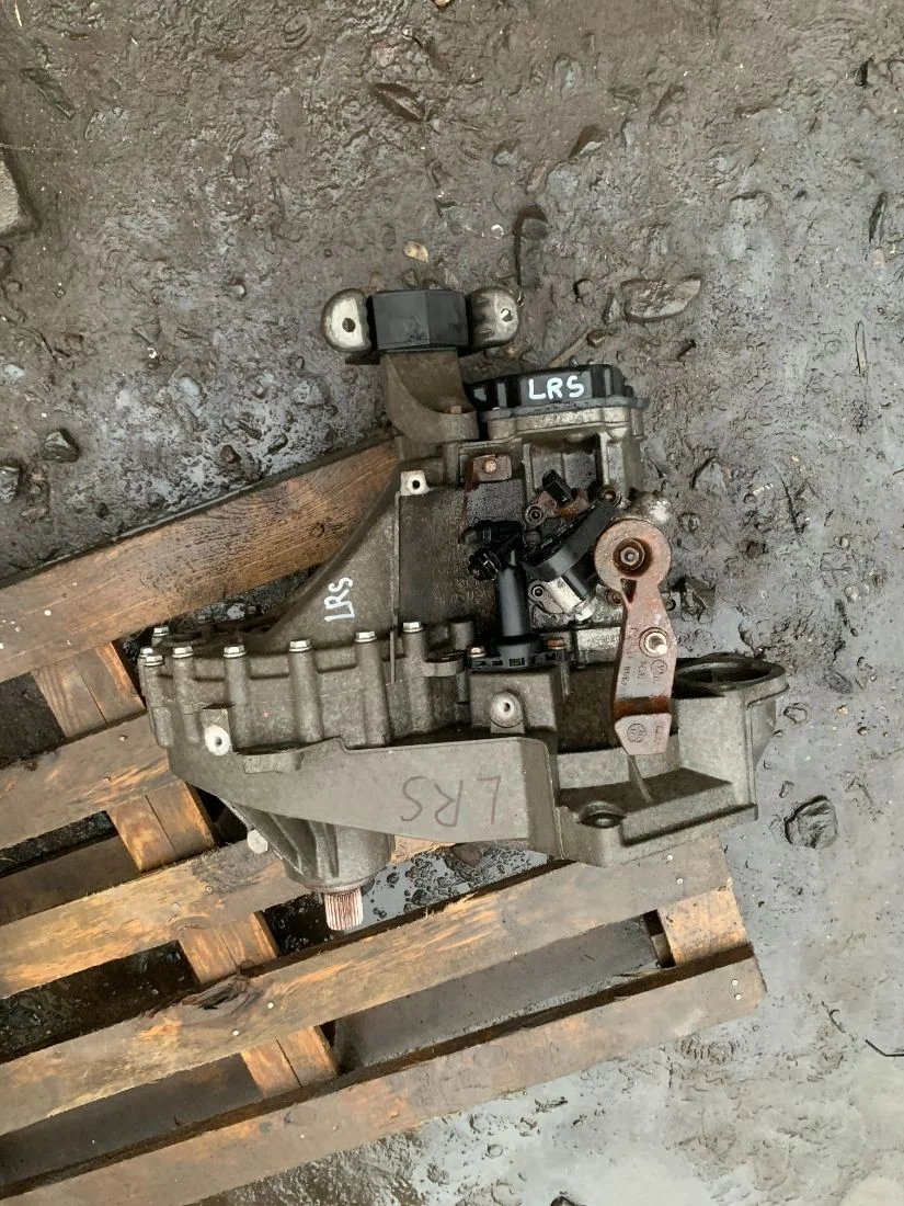 КПП механическая (МКПП) 5-ступенчатая CAA Volkswagen Caravelle T5 2.0 Дизель