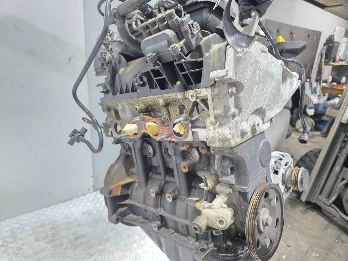 Двигатель D4F740 Renault Clio 3 1.2 Бензин
