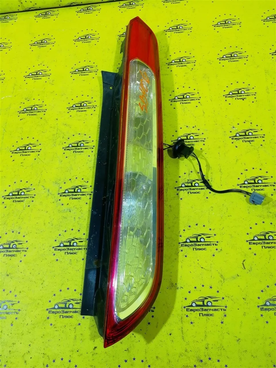 Фонарь Ford Focus 2 1520757 ХЕТЧБЕК, задний правый