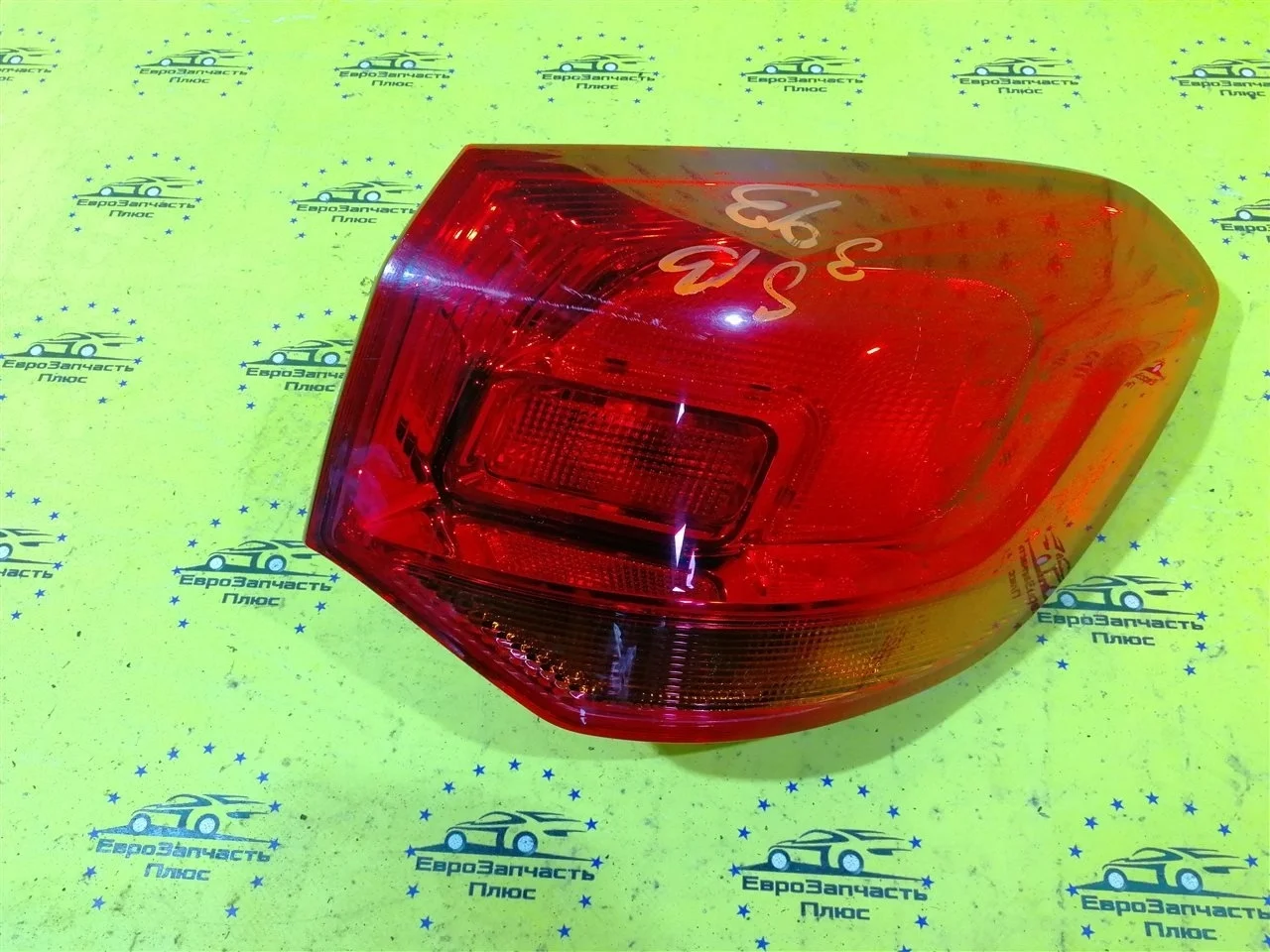 Фонарь Opel Astra 13282243 J, задний правый
