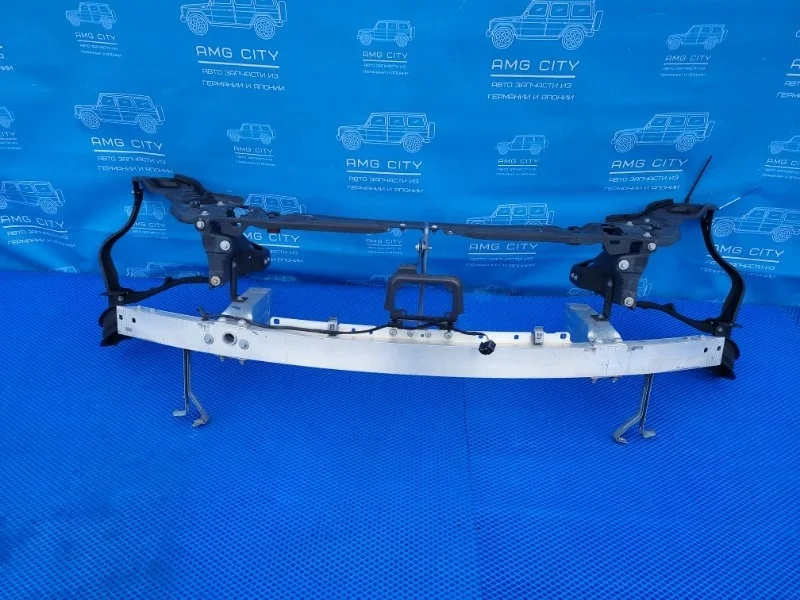 Передняя панель телевизора Mercedes-Benz CLS-class