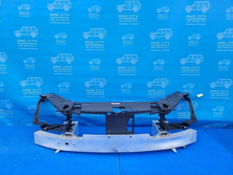 Передняя панель телевизора передняя Mercedes-Benz