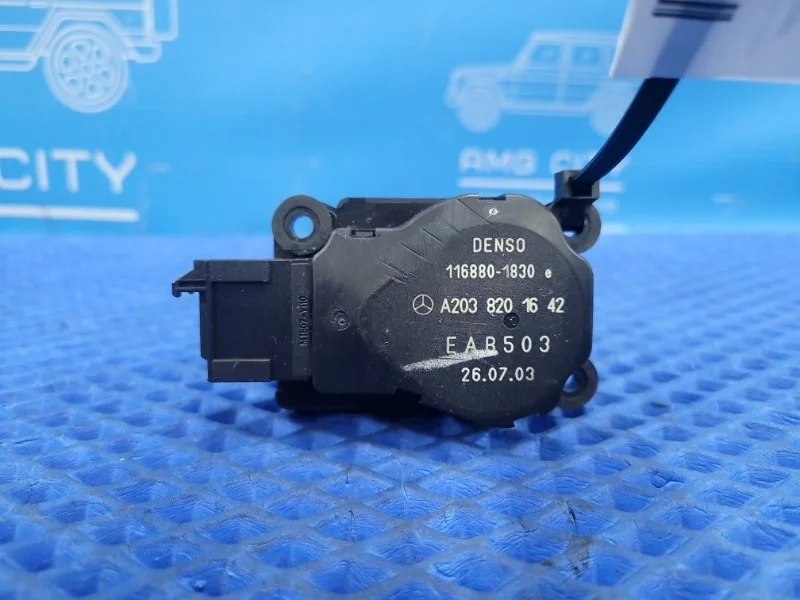 Сервопривод заслонок печки Mercedes-Benz E-class