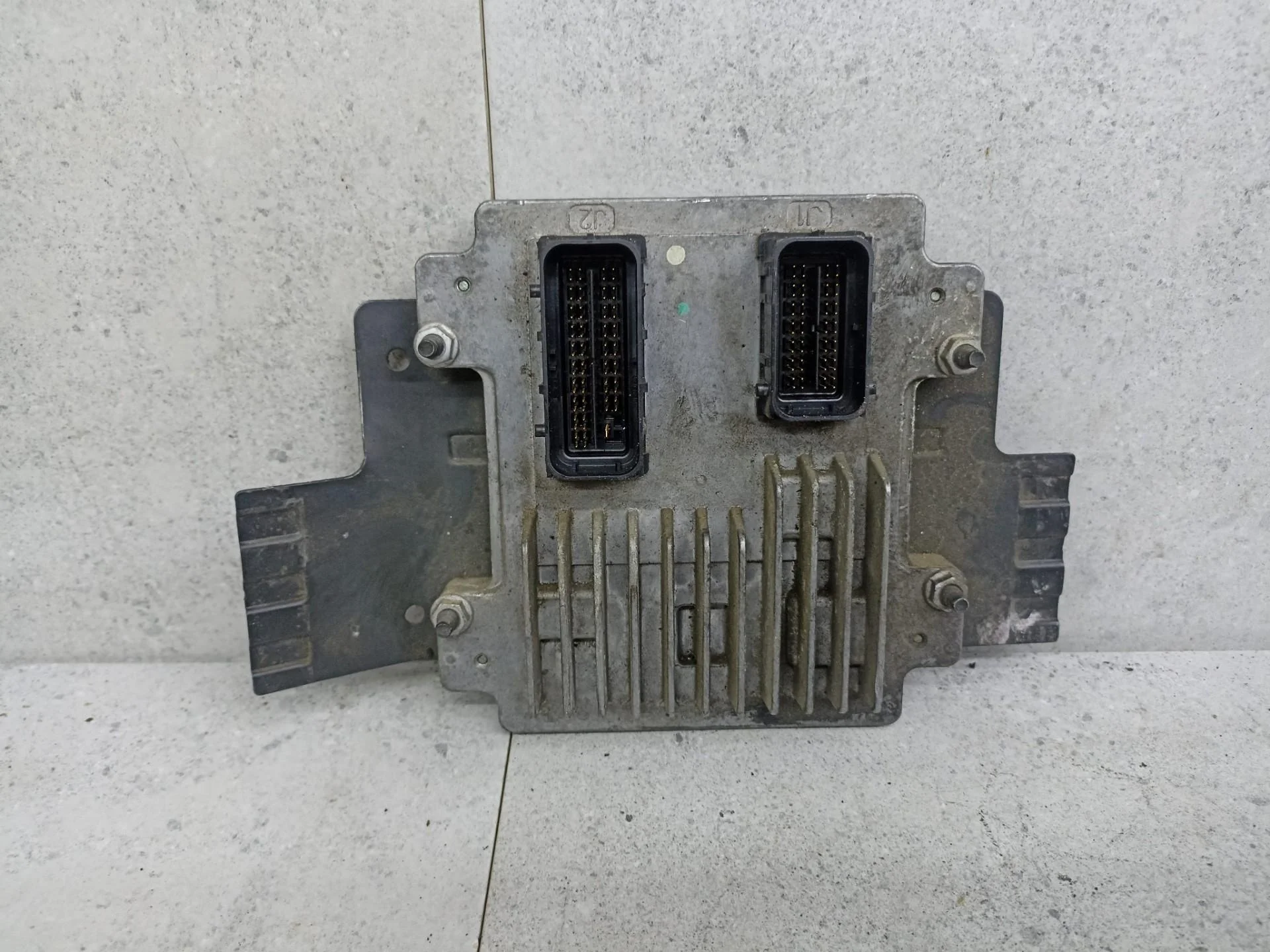 Блок управления двигателем Chevrolet Aveo T300