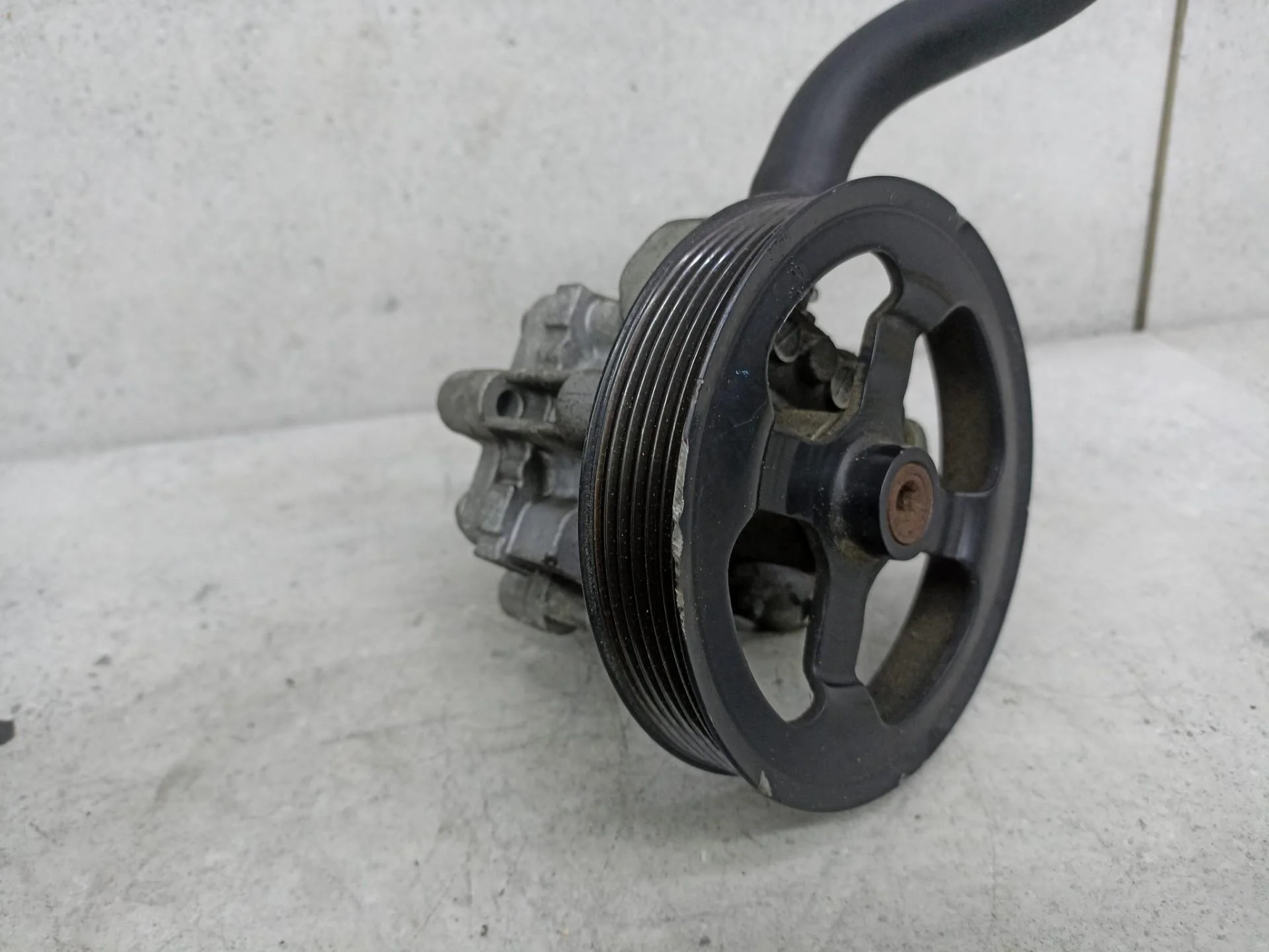 Насос гидроусилителя руля Mitsubishi Outlander