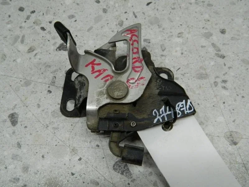 Замок капота Honda Accord 8 (CU) 2008-2013