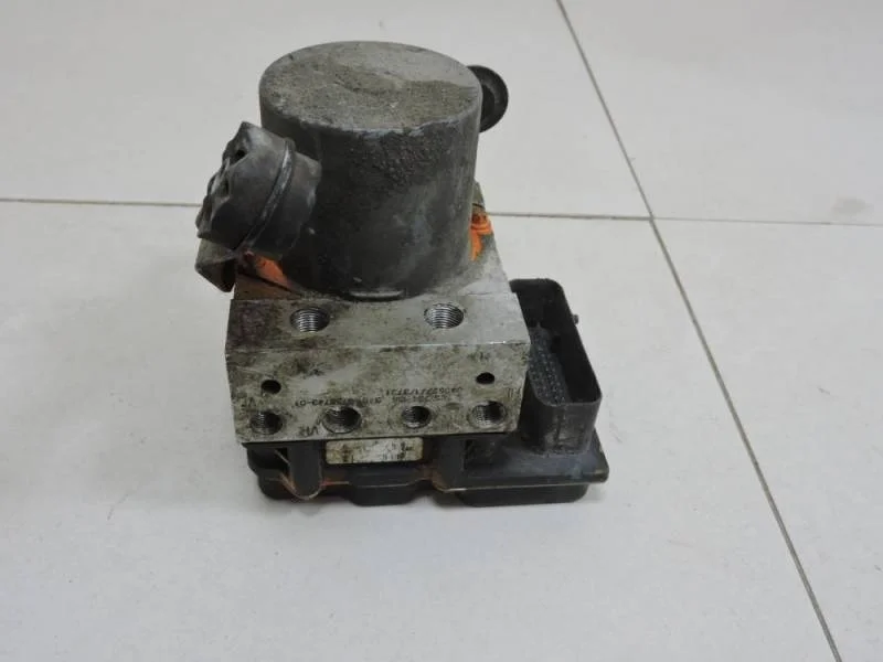 Блок ABS (насос) BMW 5-series E60/E61 2003-2009