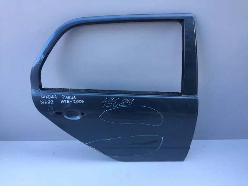 Дверь задняя правая Skoda Fabia (6Y) 1999-2007