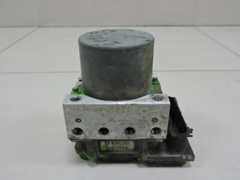 Блок ABS (насос) Subaru Impreza (G12) 2007-2012