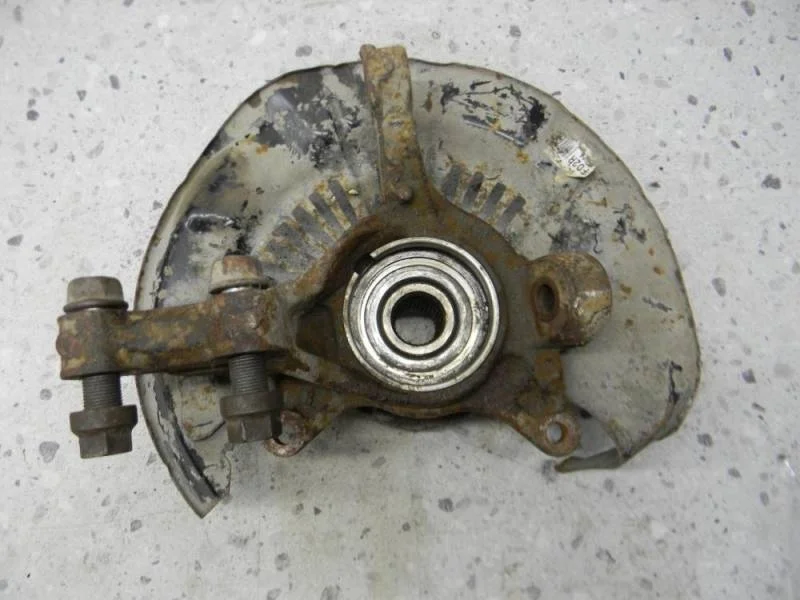 Кулак поворотный передний правый Lexus RX 350 /450h (XL10) 2009-2015