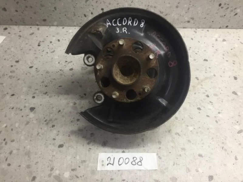 Кулак поворотный задний правый Honda Accord 8 (CU) 2008-2013