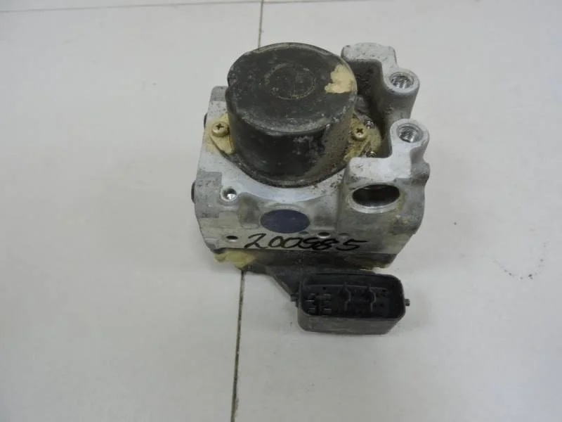 Блок ABS (насос) Toyota Camry (XV20) 1996-2001