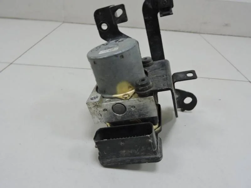 Блок ABS (насос) Hyundai Solaris 2010-2017