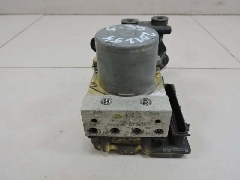 Блок ABS (насос) Infiniti G (V36) 2007-2014