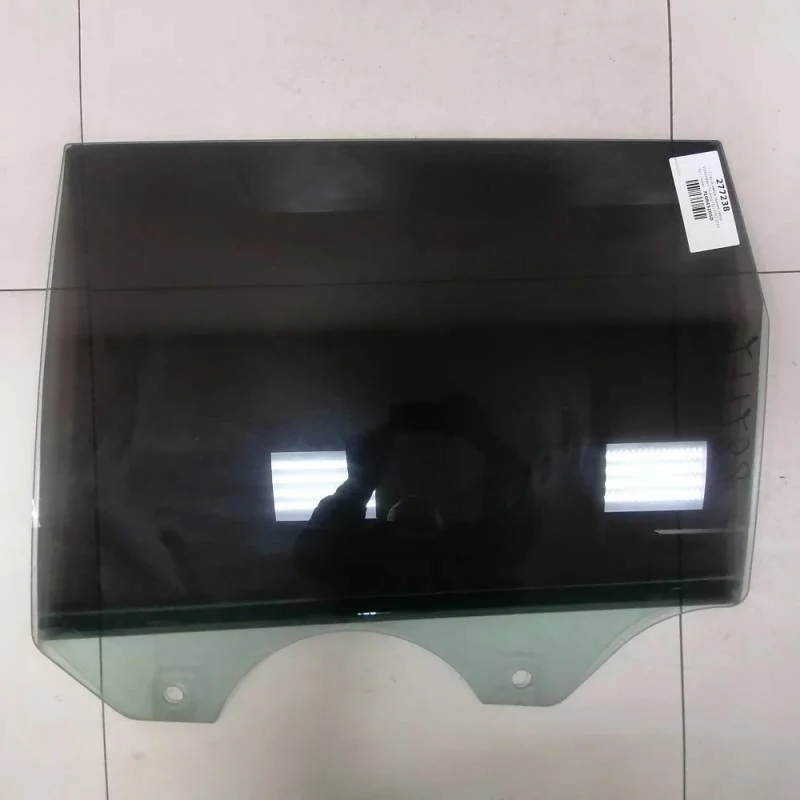 Стекло двери задней левой Volkswagen Touareg (7L) 2002-2010