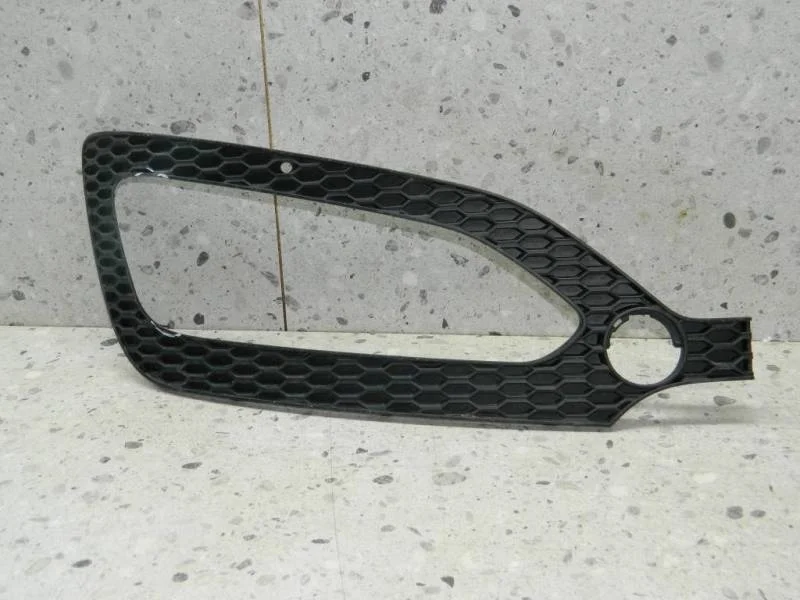 Рамка противотуманной фары правой Hyundai Santa Fe 3 (DM) 2012>