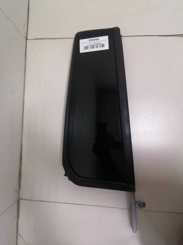 Стекло двери задней правой (форточка) Land Rover Discovery 3 2004-2009