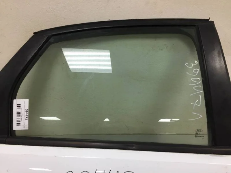 Стекло двери задней правой Ford Focus 2 (DB) 2008-2011