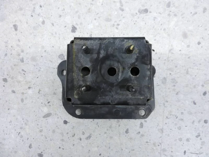 Кронштейн усилителя переднего бампера Nissan Teana J32 2008-2013