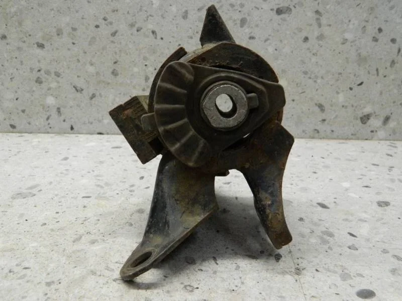 Опора КПП левая Mazda Mazda 6 (GH) 2007-2012