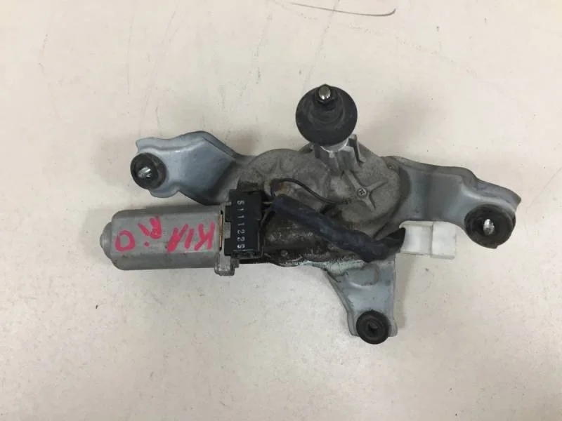 Моторчик стеклоочистителя задний Kia Rio 3 (UB) 2011-2017