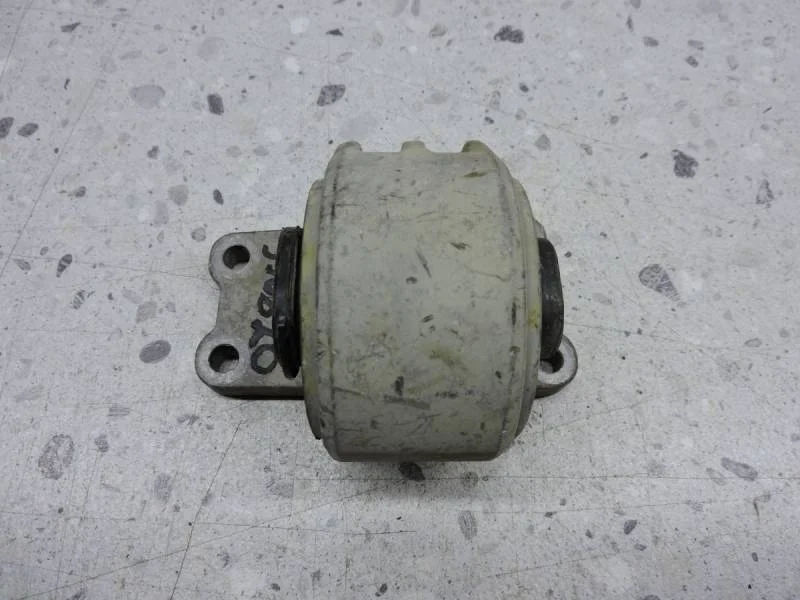 Опора КПП Land Rover Range Rover Sport 2005-2012