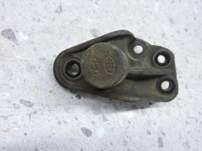 Кронштейн двигателя правый Hyundai Solaris 2010-2017