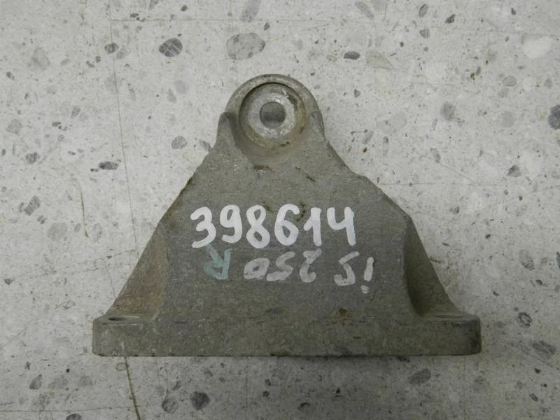 Кронштейн двигателя правый Lexus IS 250/350 2005-2013