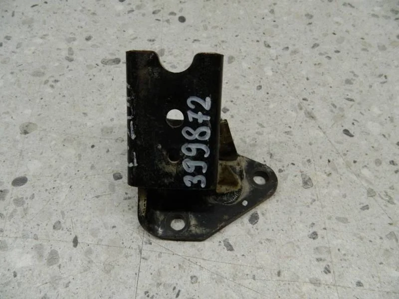 Кронштейн двигателя левый Mitsubishi L200 (KB) 2006-2016