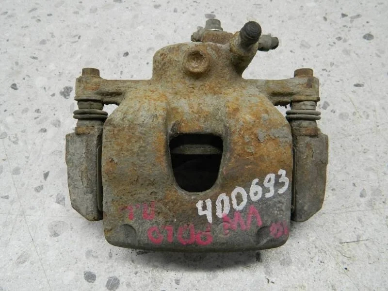 Суппорт передний правый Volkswagen Polo (Sed RUS) 2011>