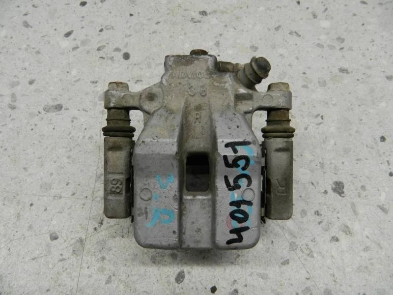 Суппорт задний правый Toyota Camry (V50) 2011-2017