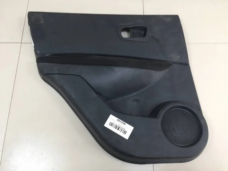 Обшивка двери задней левой Nissan Qashqai (J10) 2006-2013