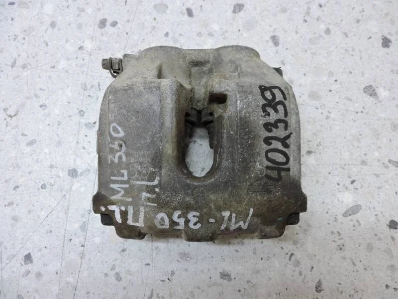 Суппорт передний левый Mercedes-Benz ML-Class (W164) 2005-2011