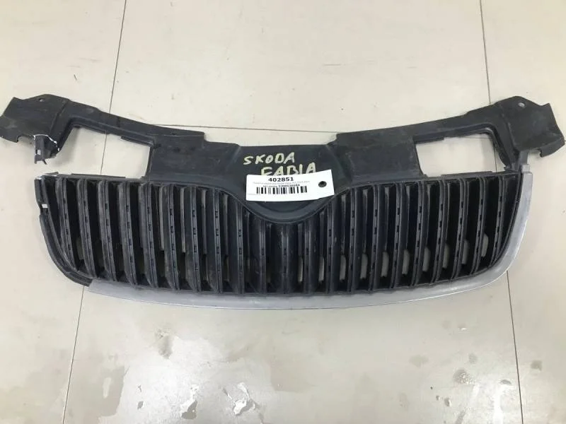 Решетка радиатора Skoda Fabia (5J) 2007-2014